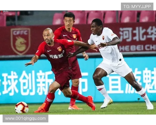 补时失控!蓉城爆铲引冲突,超时绝平再掀混战